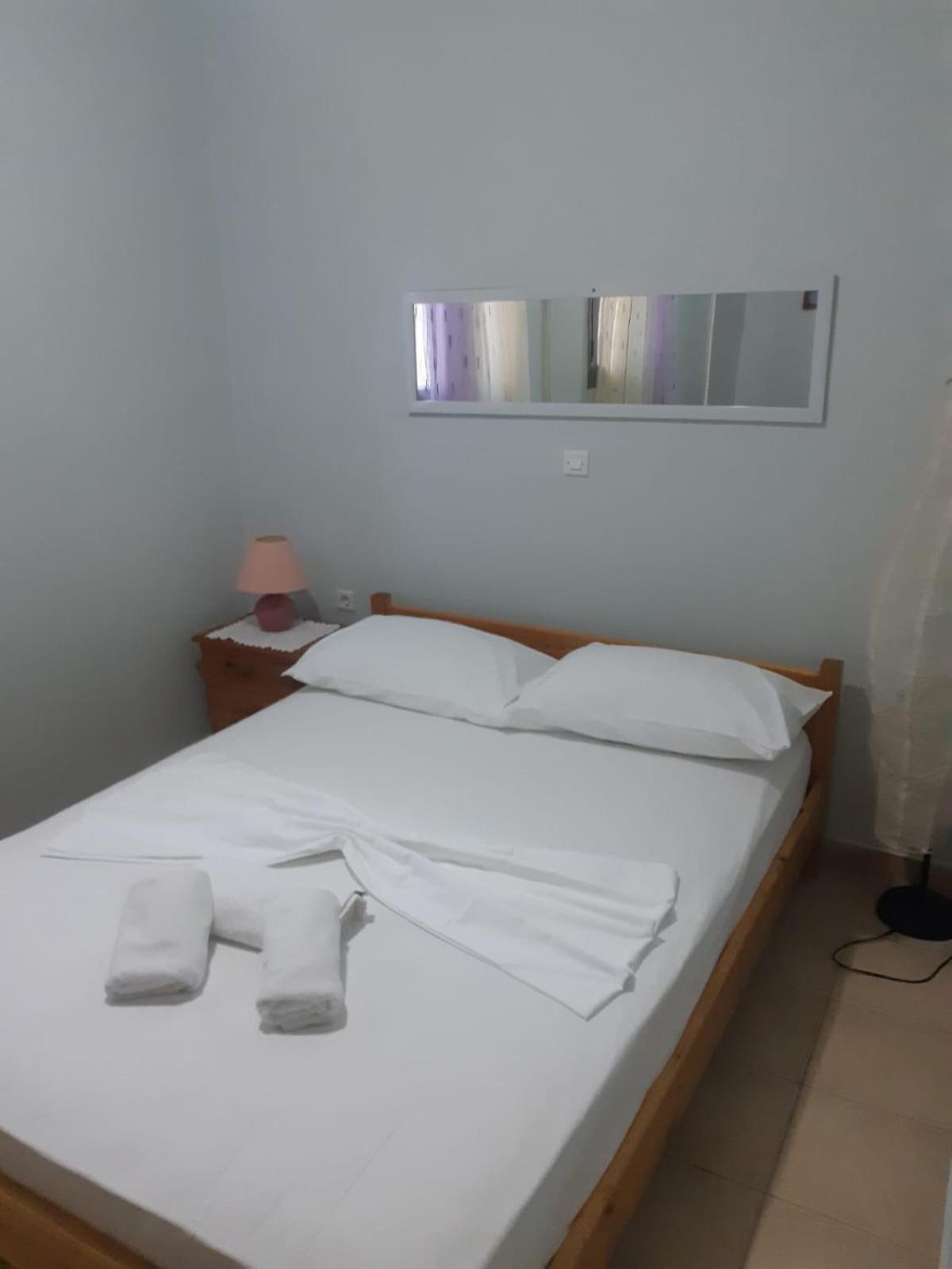 Mohito Beach Apartment 5 Sarandë Eksteriør billede